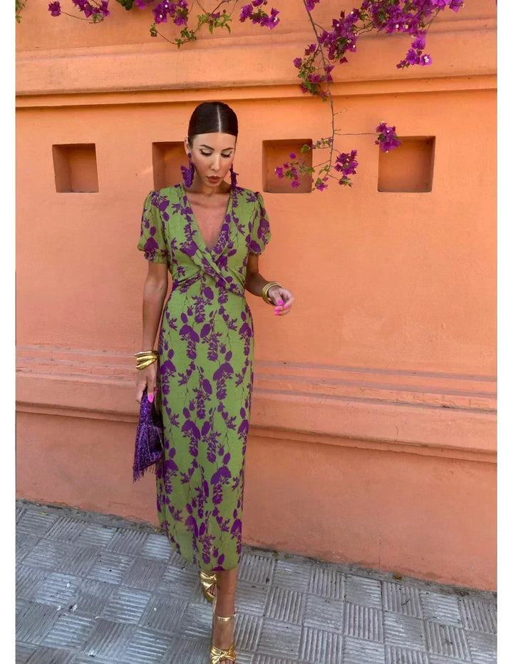 Lucinda - Robe plissée à fleurs style bohème à col en V