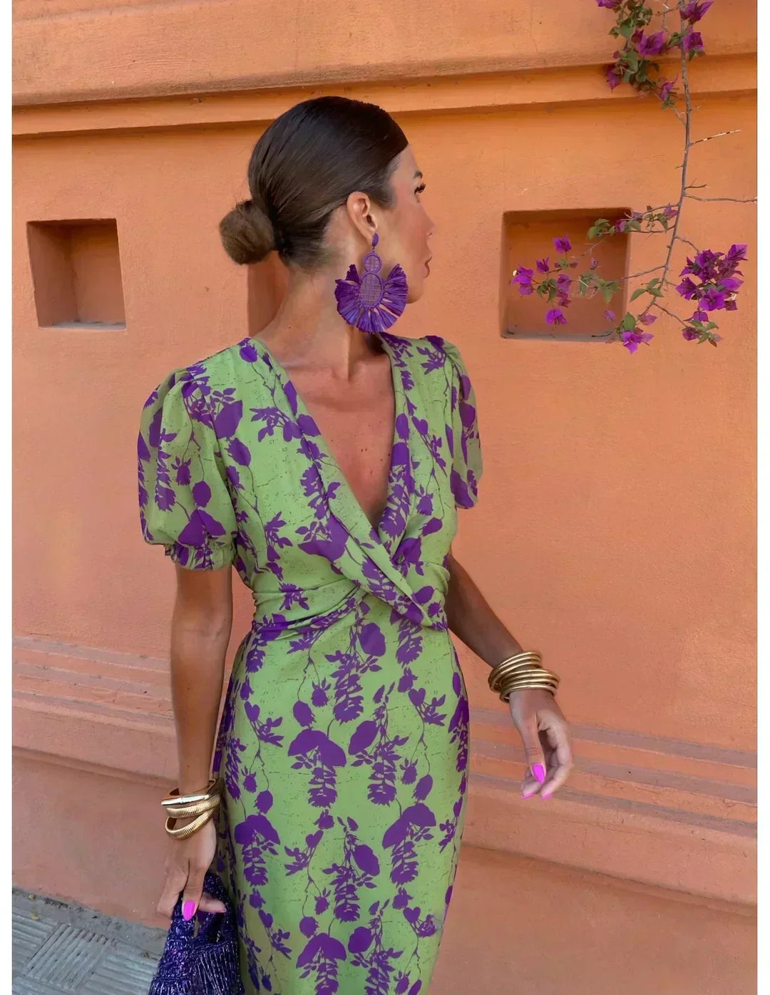 Lucinda - Robe plissée à fleurs style bohème à col en V