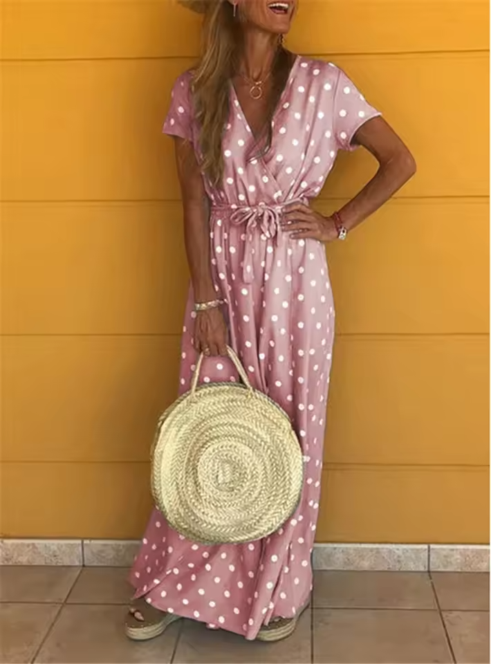 Maeve - Robe portefeuille à pois au charme classique