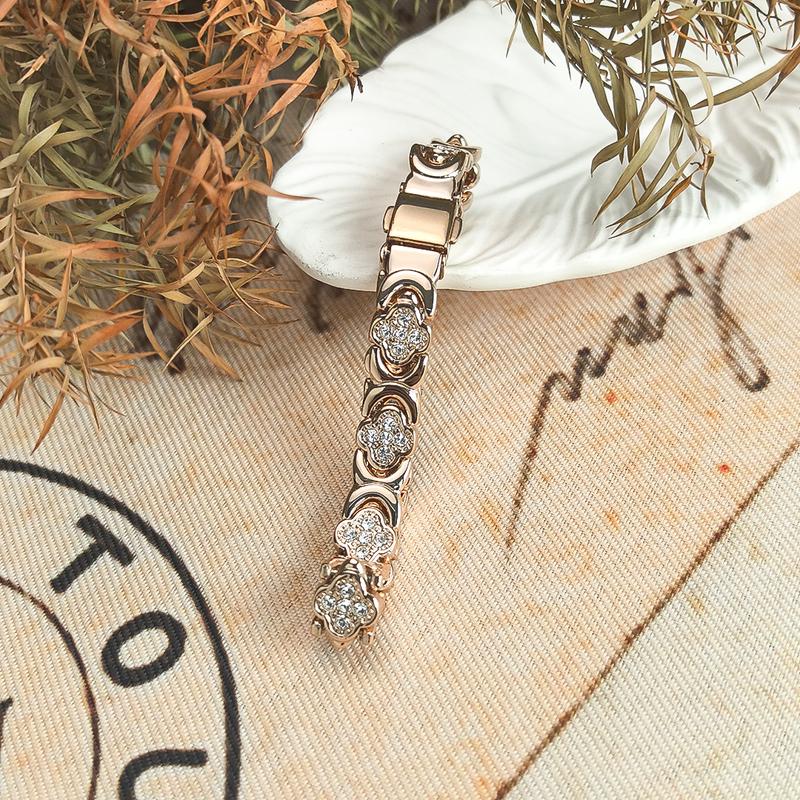 Novelle™ | Elegant Magnetic Copper Bangle