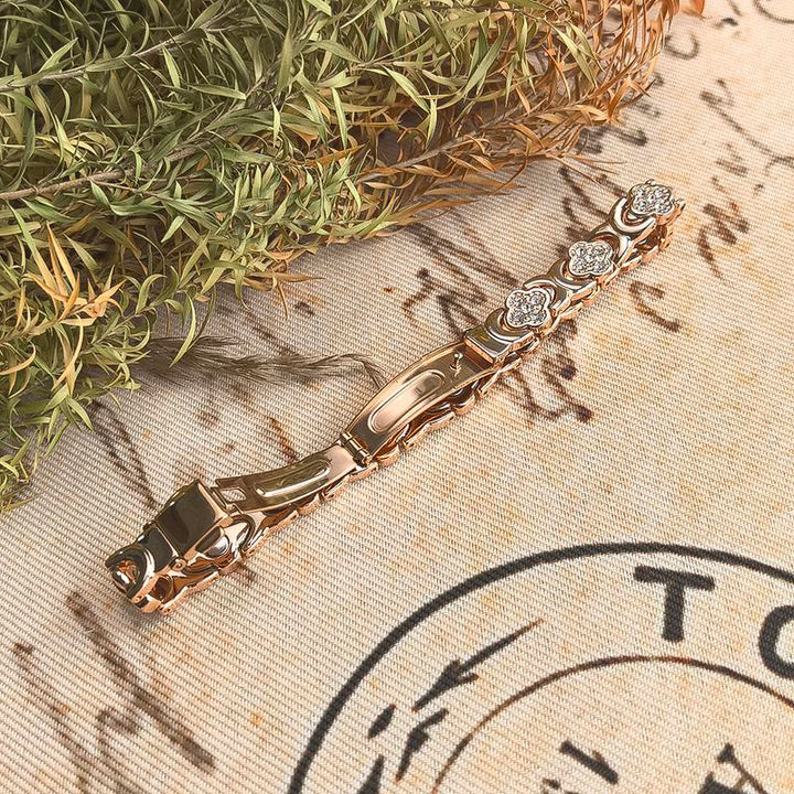 Novelle™ | Elegant Magnetic Copper Bangle