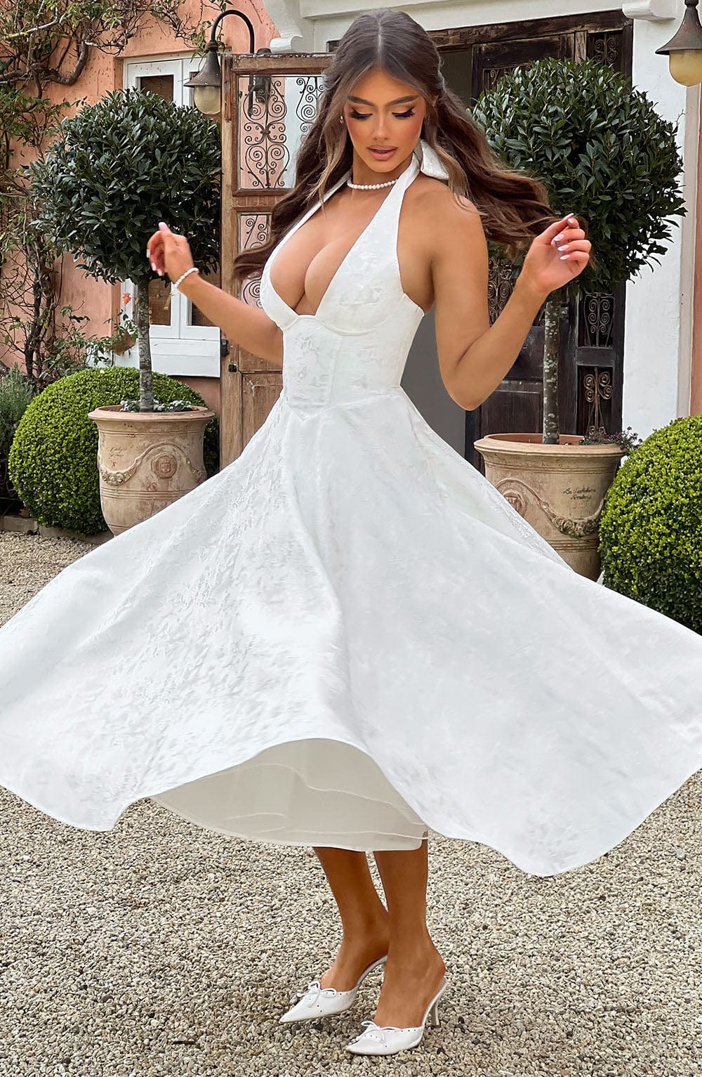 Renata - Maxi robe jacquard à lacets à la taille